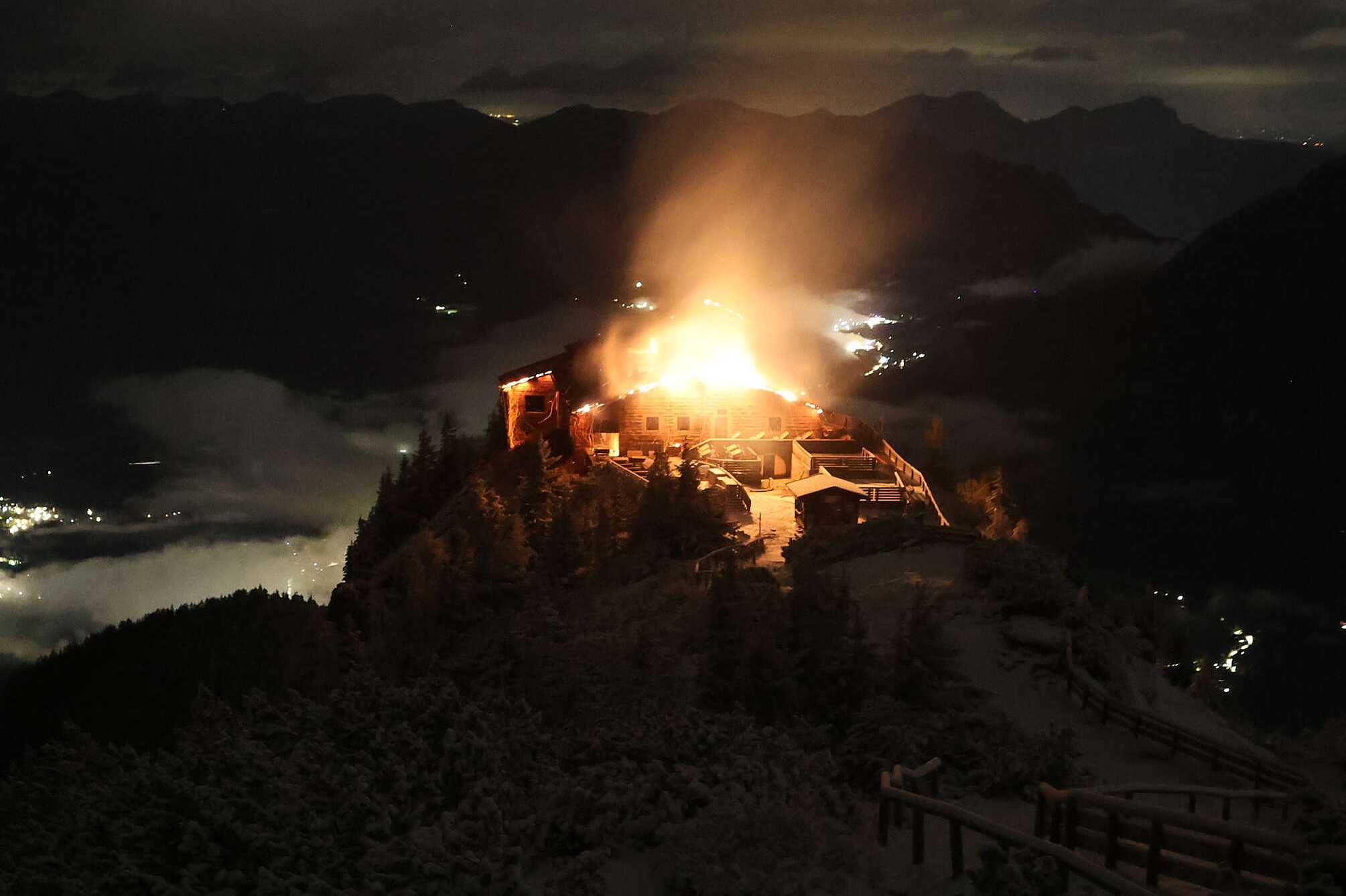 Fire devastates Eagle's Nest retreat built for Hitler in Germany; A suspect is detained — WESH 2 Orlando, Grand Prairie Community news