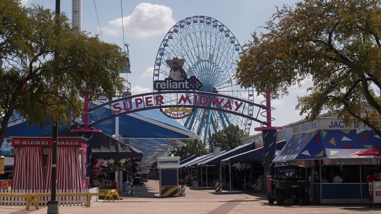State Fair of Texas stages give local bands a paycheck and new fans — WFAA (Dallas-Fort Worth), Grand Prairie Community news