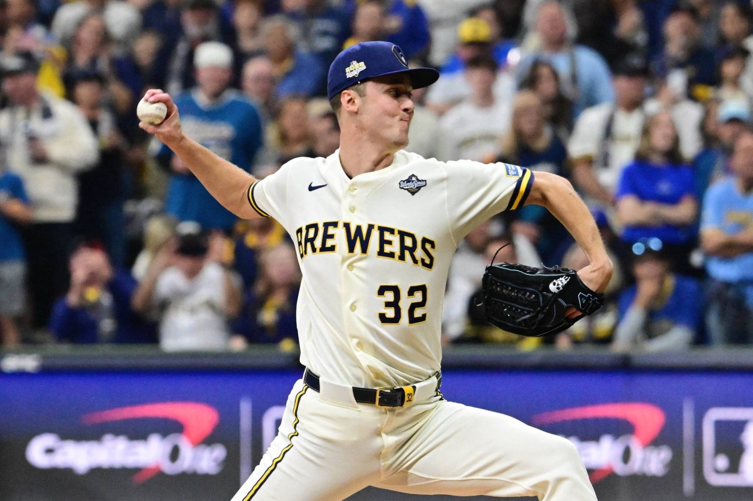  Brewers hold on in ninth to edge Rays in Game 1 of World Series  — Japan Times, Grand Prairie Sports news